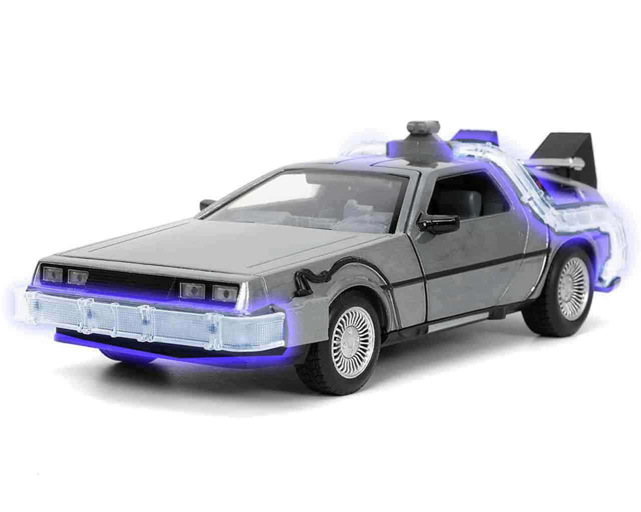 DeLorean DMC-12 - 1:24 Die-Cast Model con Luci - Ritorno al Futuro