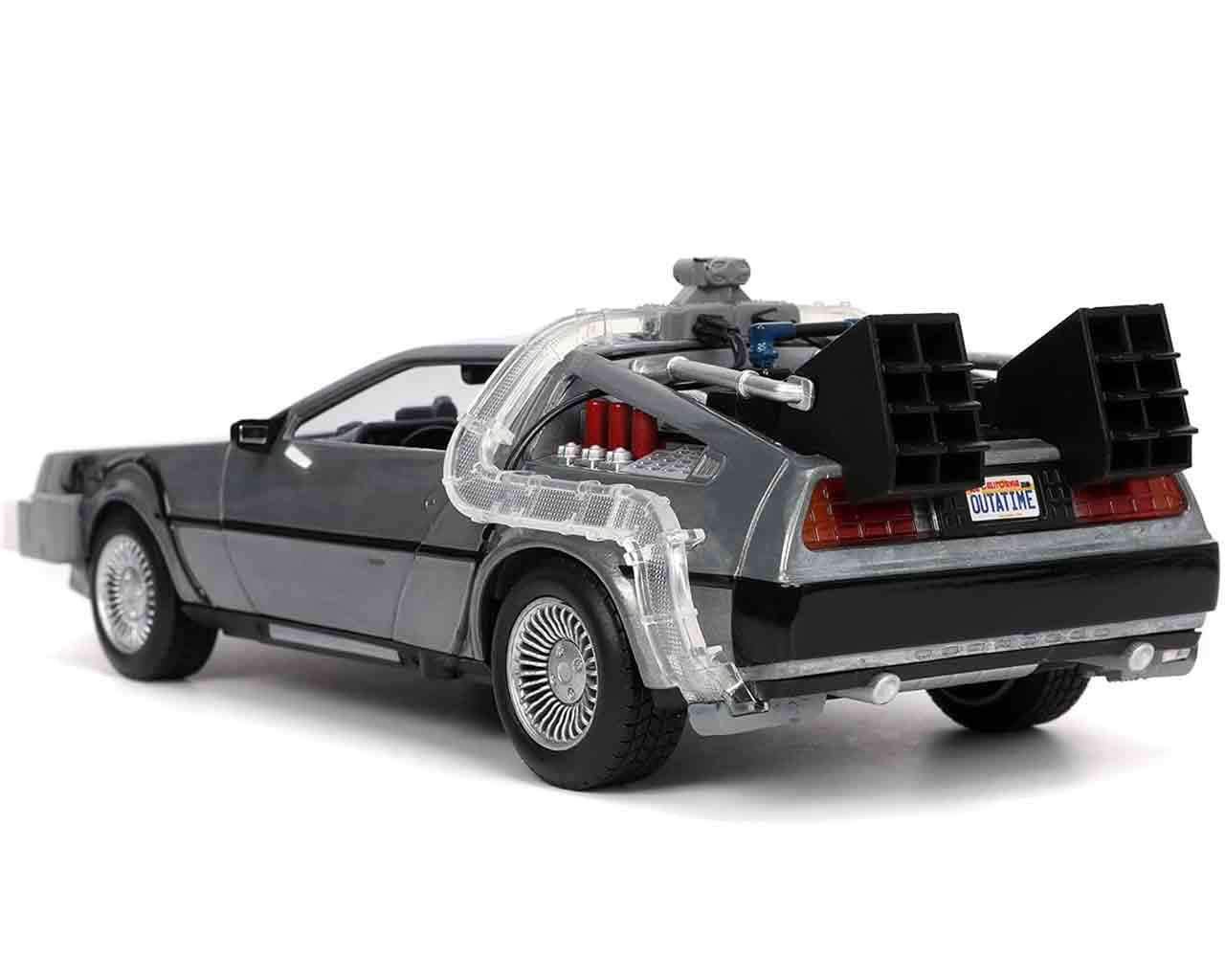 DeLorean DMC-12 - 1:24 Die-Cast Model con Luci - Ritorno al Futuro