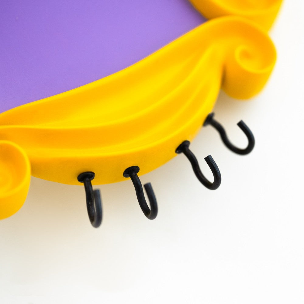 Appendichiavi Friends Cornice Gialla | Portachiavi da Parete Iconico Serie TV