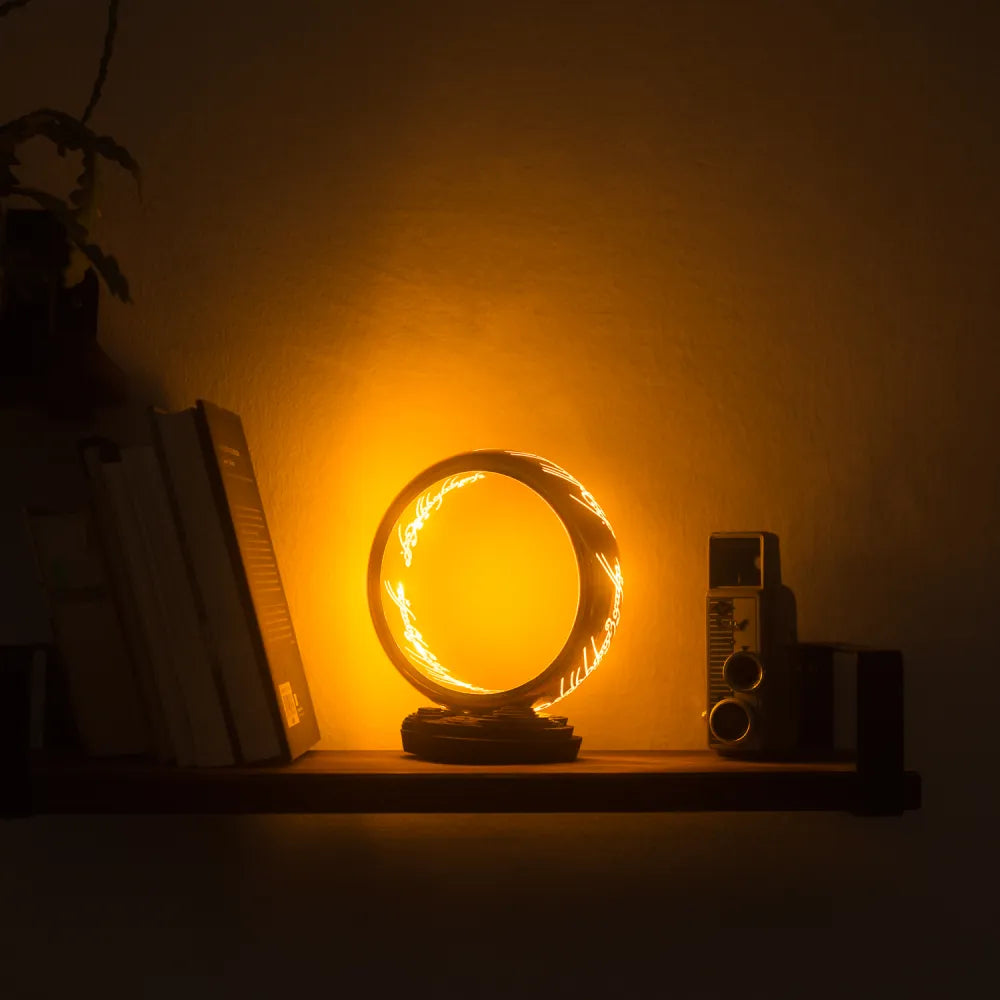 Lampada Il Signore degli Anelli | One Ring Illuminato con Scritta Elfica