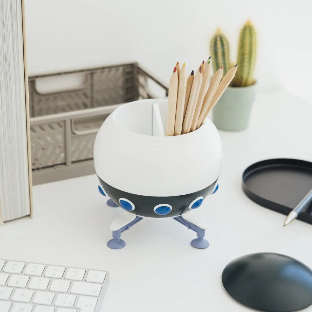 Portamatite Dragon Ball Z Navicella Capsule Corp | Organizer da Scrivania 3D Anime